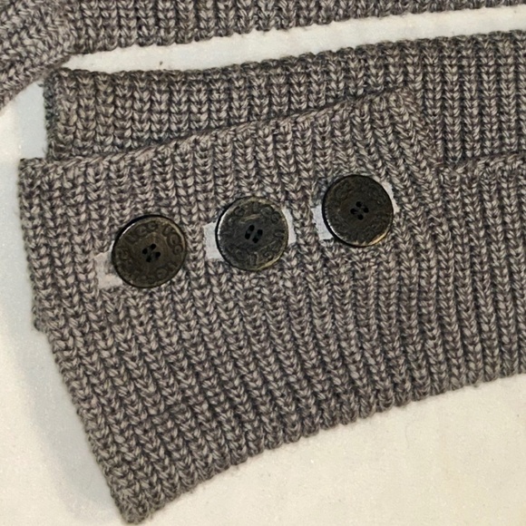 UGG Classic Cardy boots in gray 8 - Picture 9 of 13